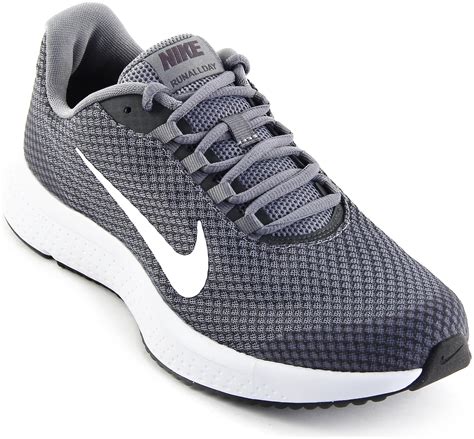 cheap men's Nike shoes